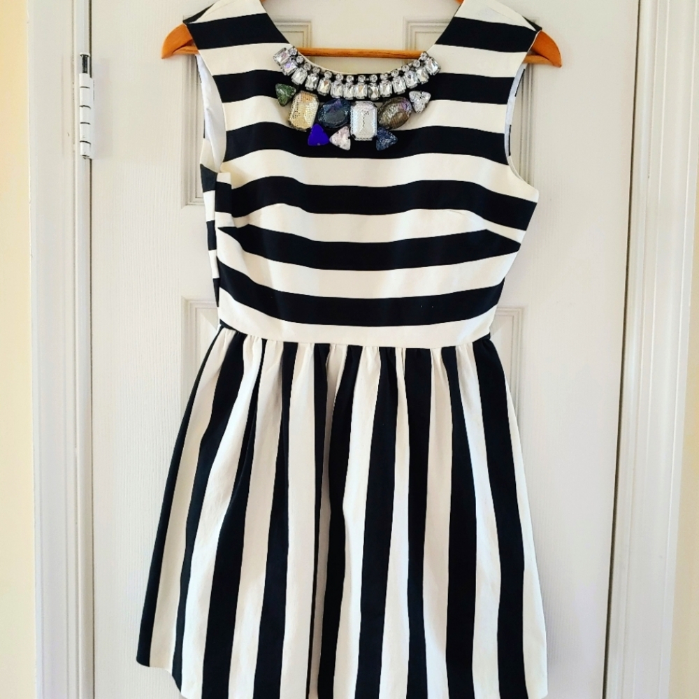 Reposh - English Rose Striped Jeweled Neck Dress sz S